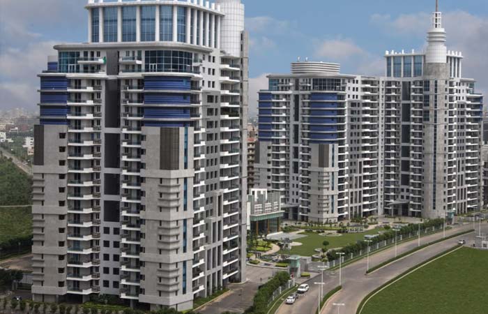 DLF Pinnacle, Golf Course Road, Gurgaon || Price List, Location Map, Floor Plan, Layout &#038; Reviews || Rent || Sale