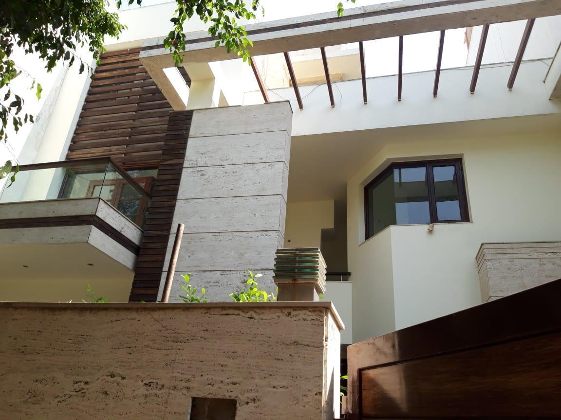 5BHK Independent House Kothi || Villa for Sale in Garden Villas, DLF PHASE 4, Gurgaon