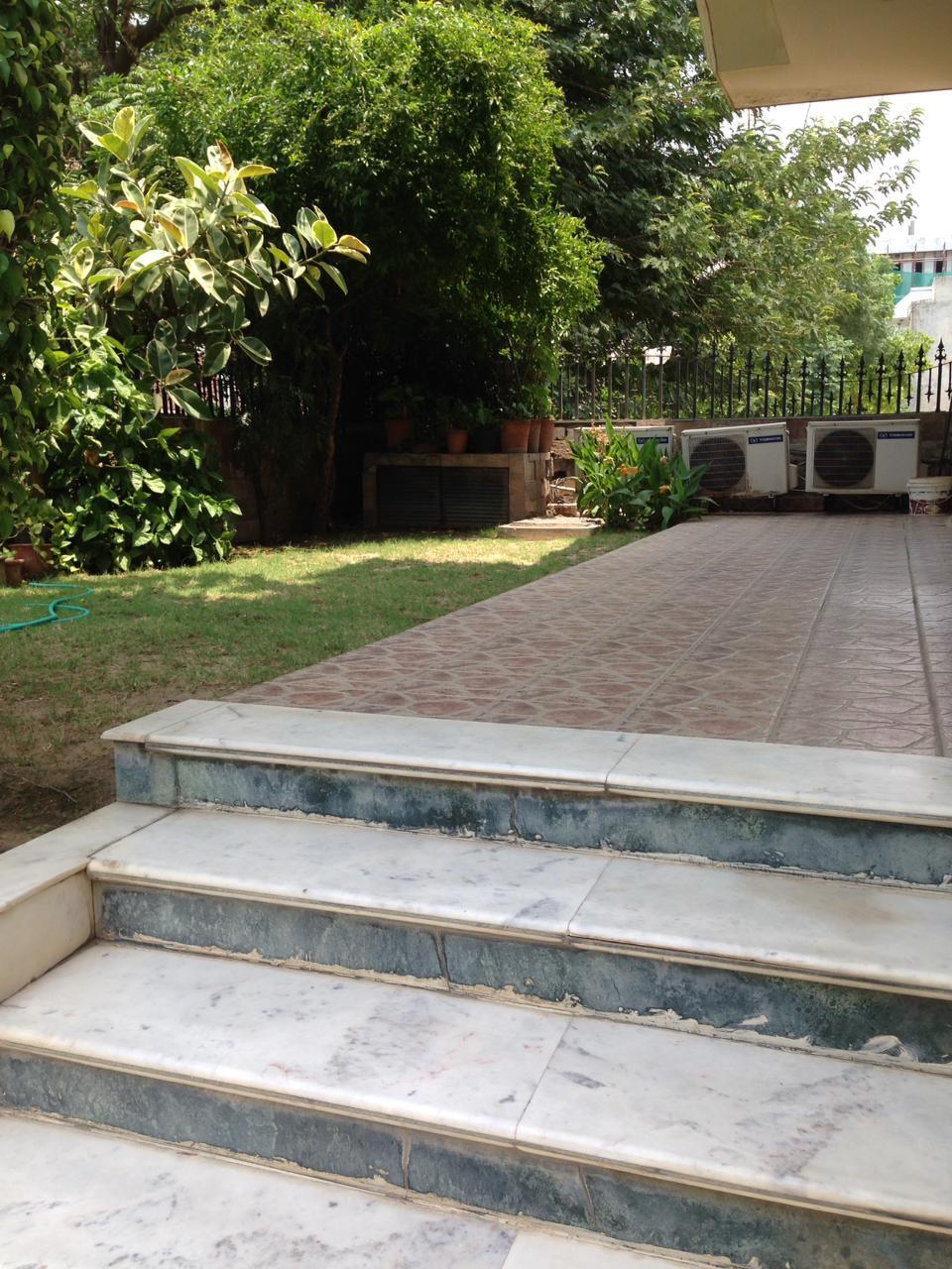 Villa for Sale in C Block Sushant Lok Phase &#8211; I, Gurgaon