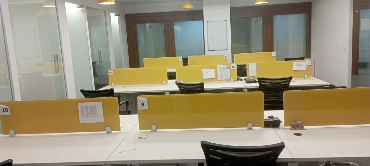 Ready to move Office Space for rent in Udyog Vihar, Gurgaon, - Gurgaon Property Dealer