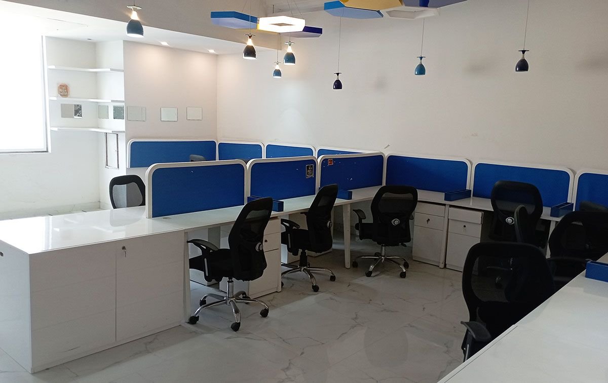 Ready to move Office Space for rent in Udyog Vihar Phase 4, Gurgaon, - Gurgaon Property Dealer